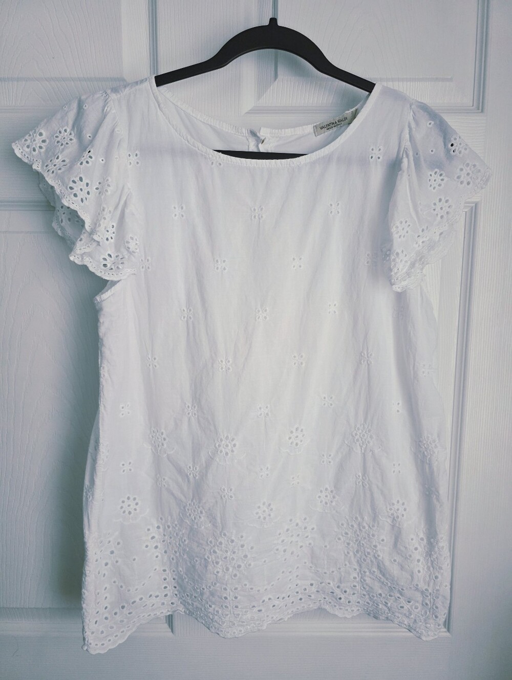 Valentina Naldi White Cotton Eyelet Flutter Sleeve Top L
